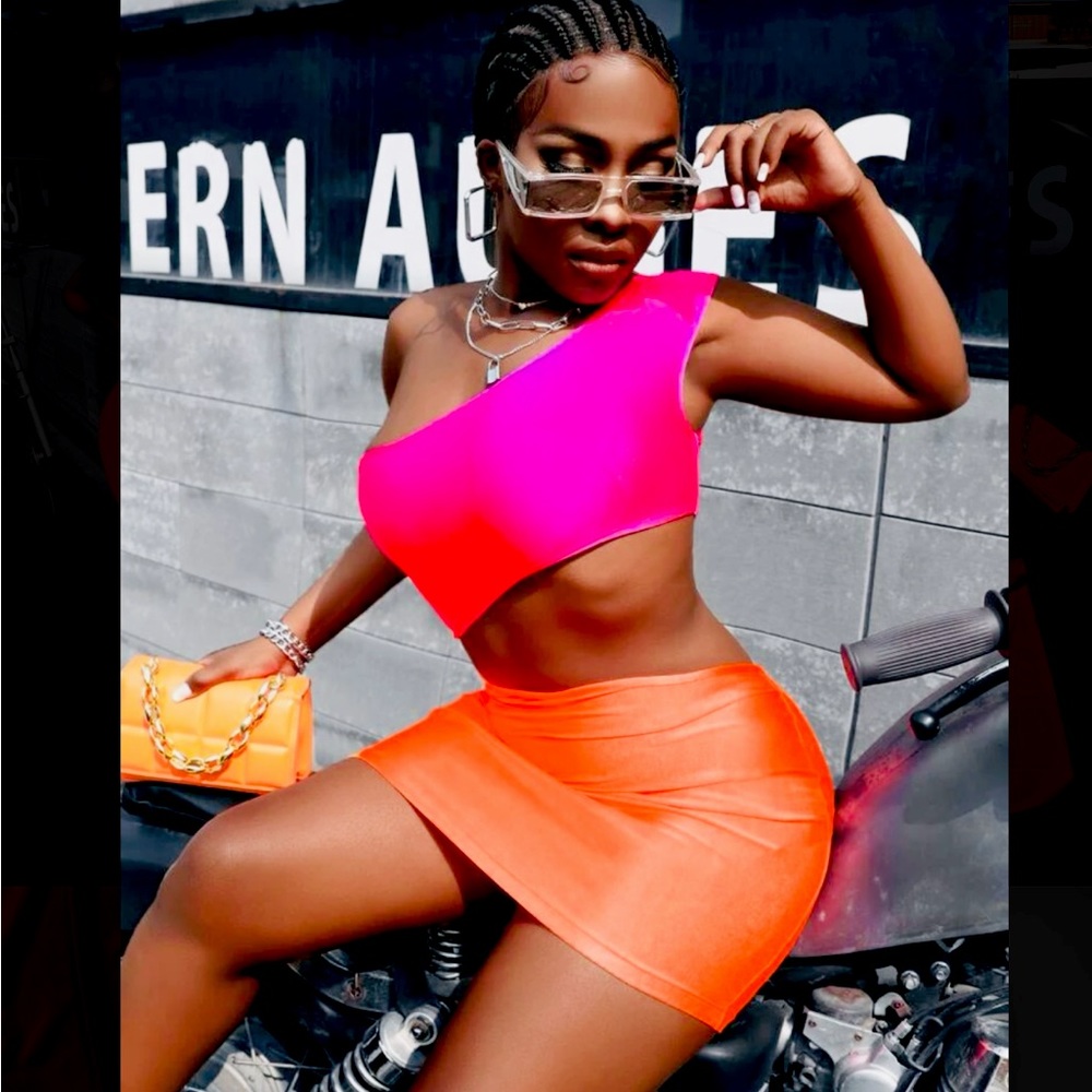 Two Tone Cut-Out Bodycon Dress